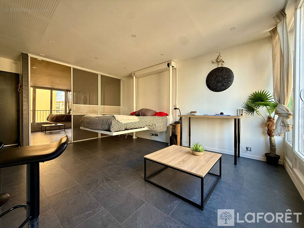 Appartement à LE PLESSIS-TREVISE