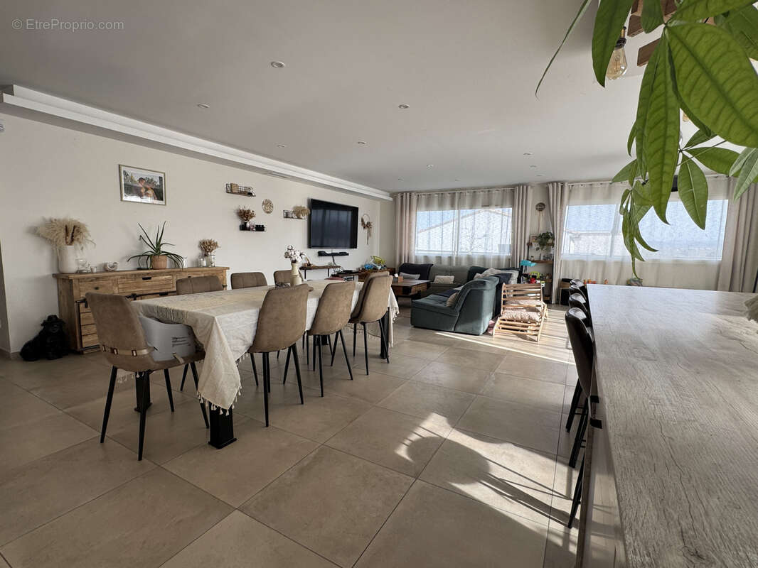 Maison à PENNAUTIER