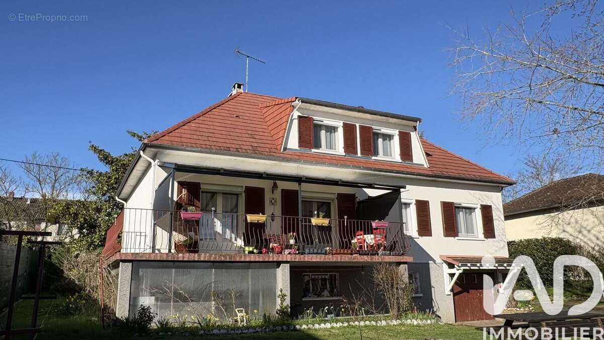 Photo 3 - Maison à CHATELLERAULT