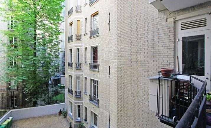 Appartement à PARIS-7E