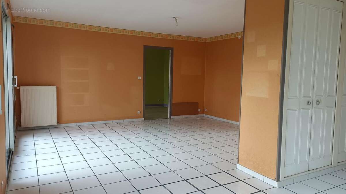 Maison à MEZIDON-CANON