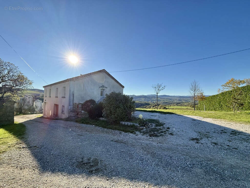 Maison à PLATS