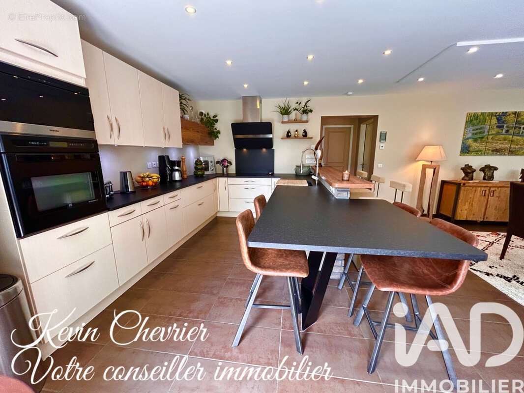 Photo 8 - Maison à CRECY-LA-CHAPELLE