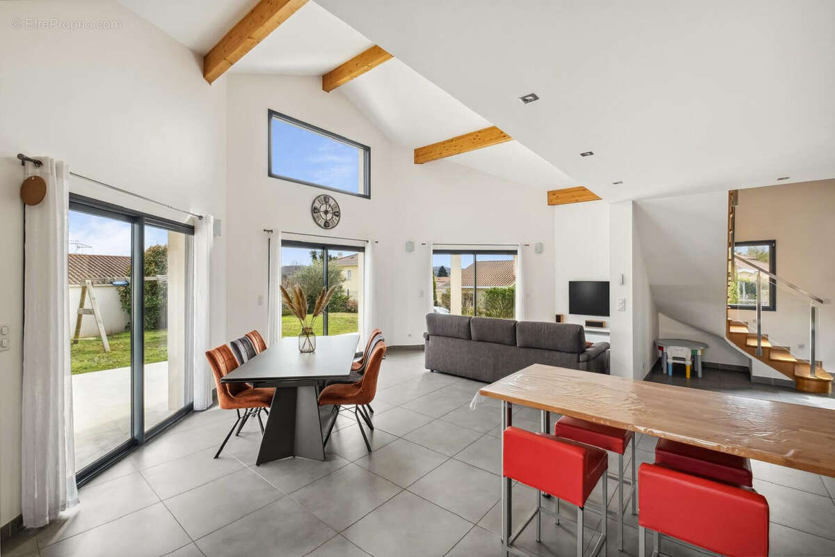 Photo 3 - Maison à LUZINAY