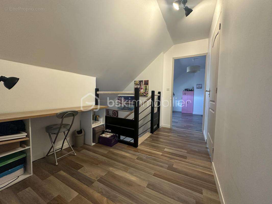 Maison 4 chambres / garage / proche bourg - photo 11