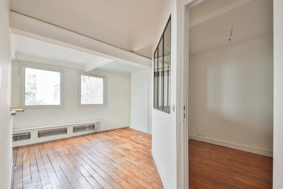 Appartement à PARIS-9E