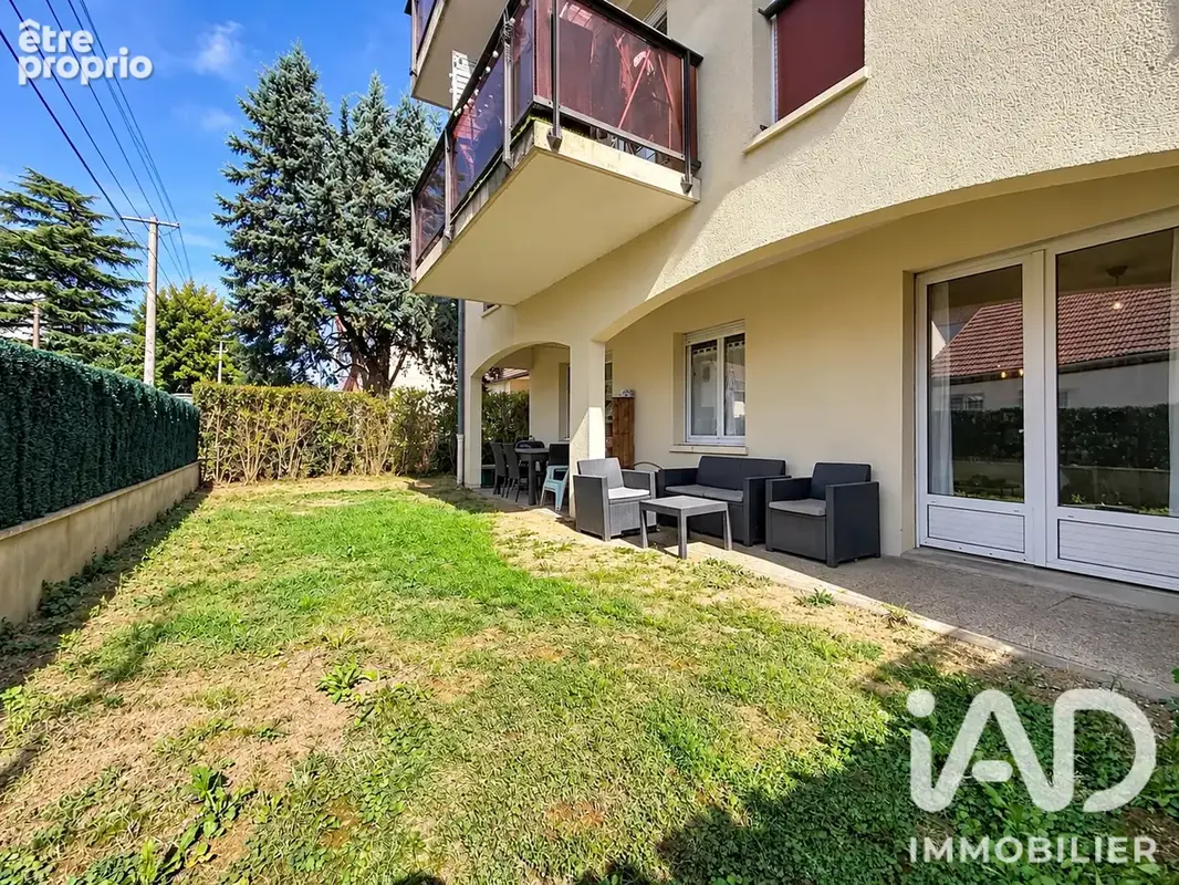 Photo 1 - Appartement à OZOIR-LA-FERRIERE