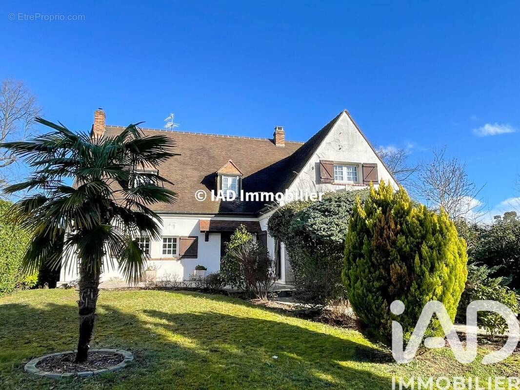 Photo 1 - Maison à SAINTE-GENEVIEVE-DES-BOIS