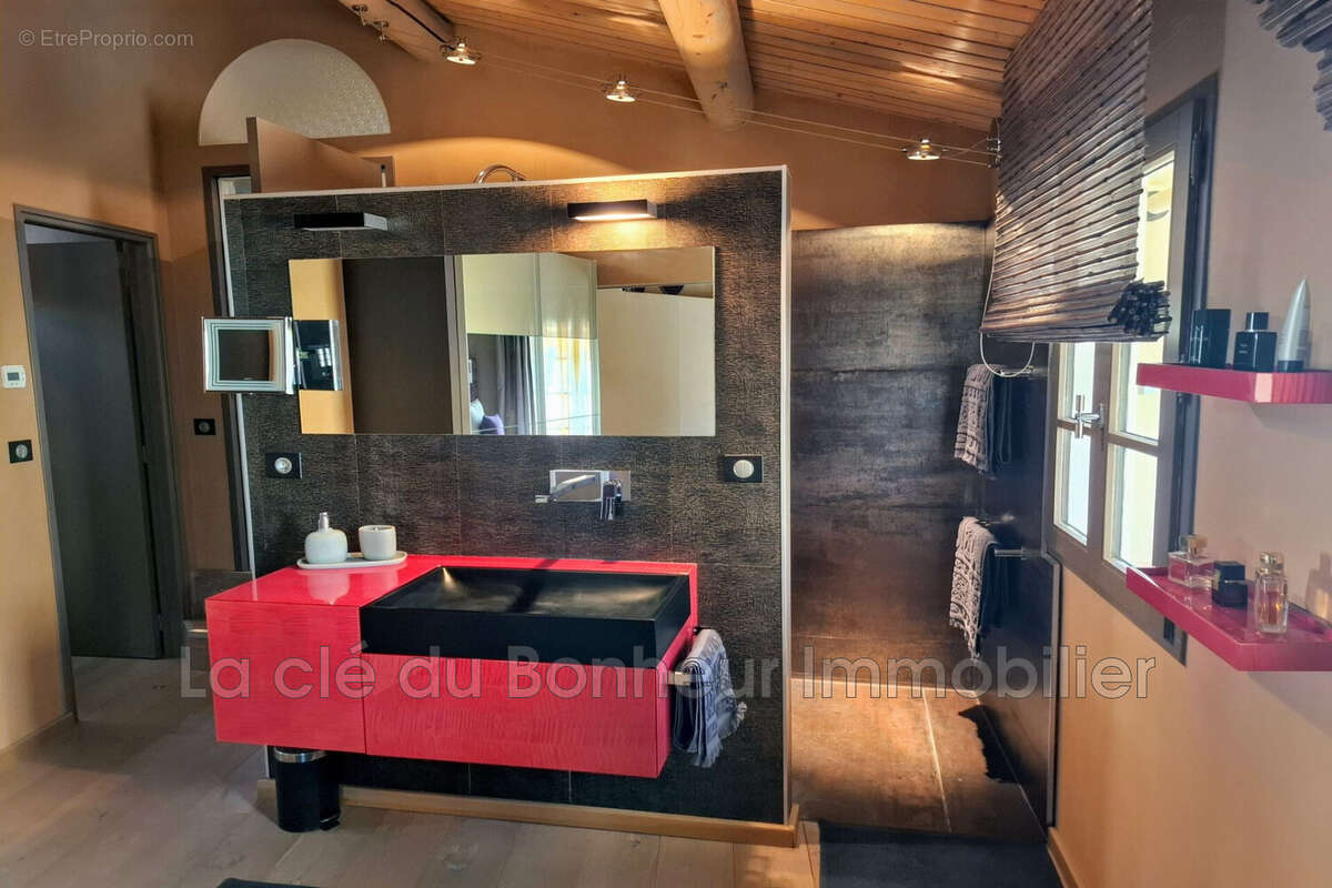Maison 135 m² à Sainte-Croix-Du-Verdon  - photo 9
