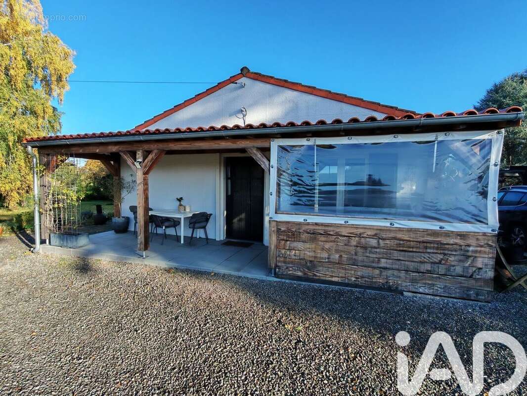 Photo 4 - Maison à PRESSIGNAC