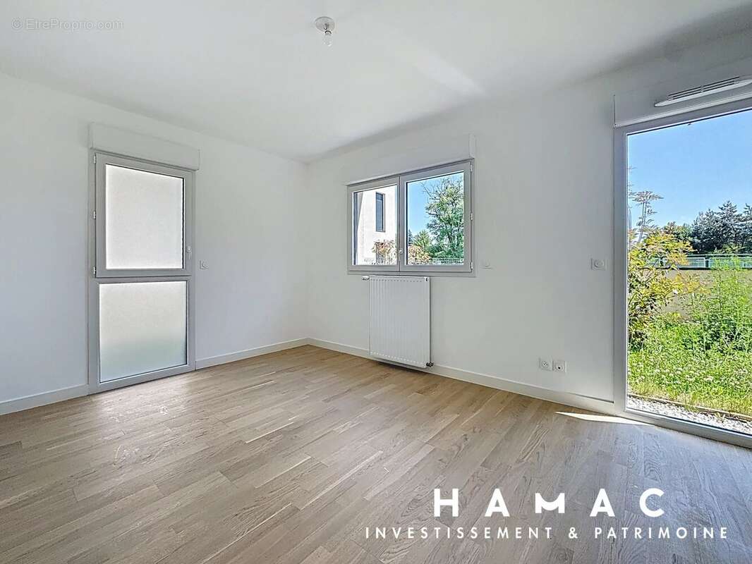 Appartement à CRAPONNE