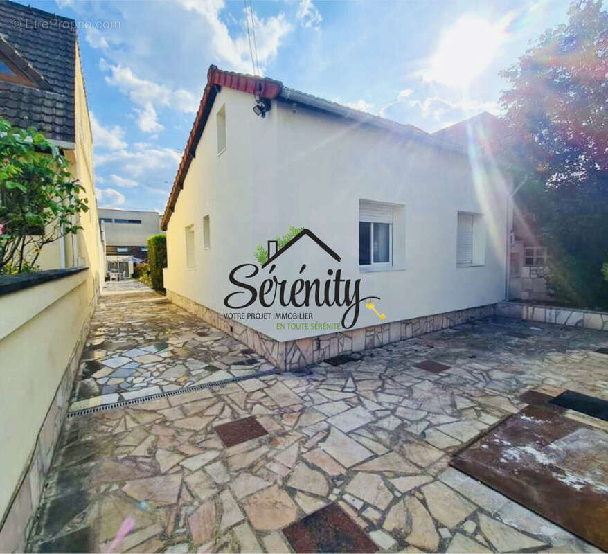 Maison à LIVRY-GARGAN