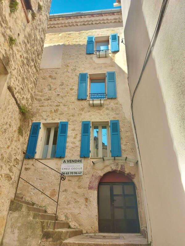 Maison à CALLIAN