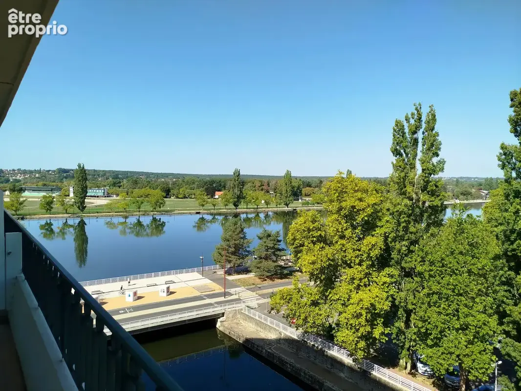 Vichy quartier plan d'eau, bel appartement de type 3 en parfait etat - photo 14