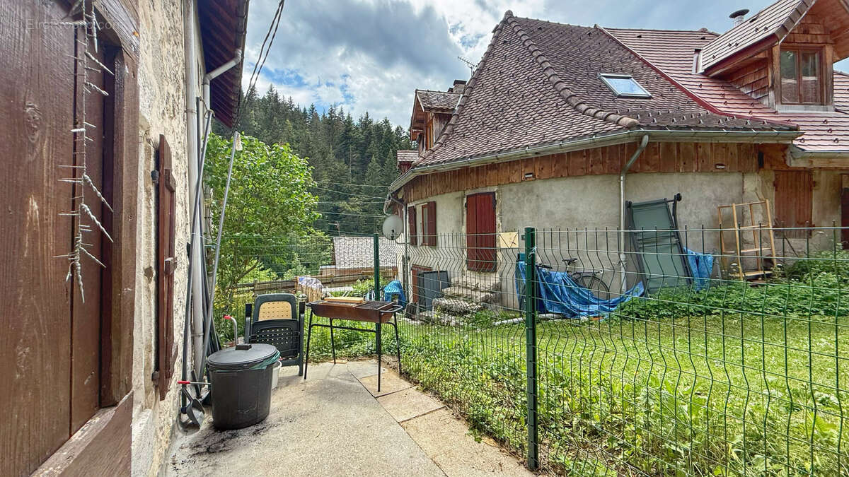 Maison à SAINT-PIERRE-DE-CHARTREUSE
