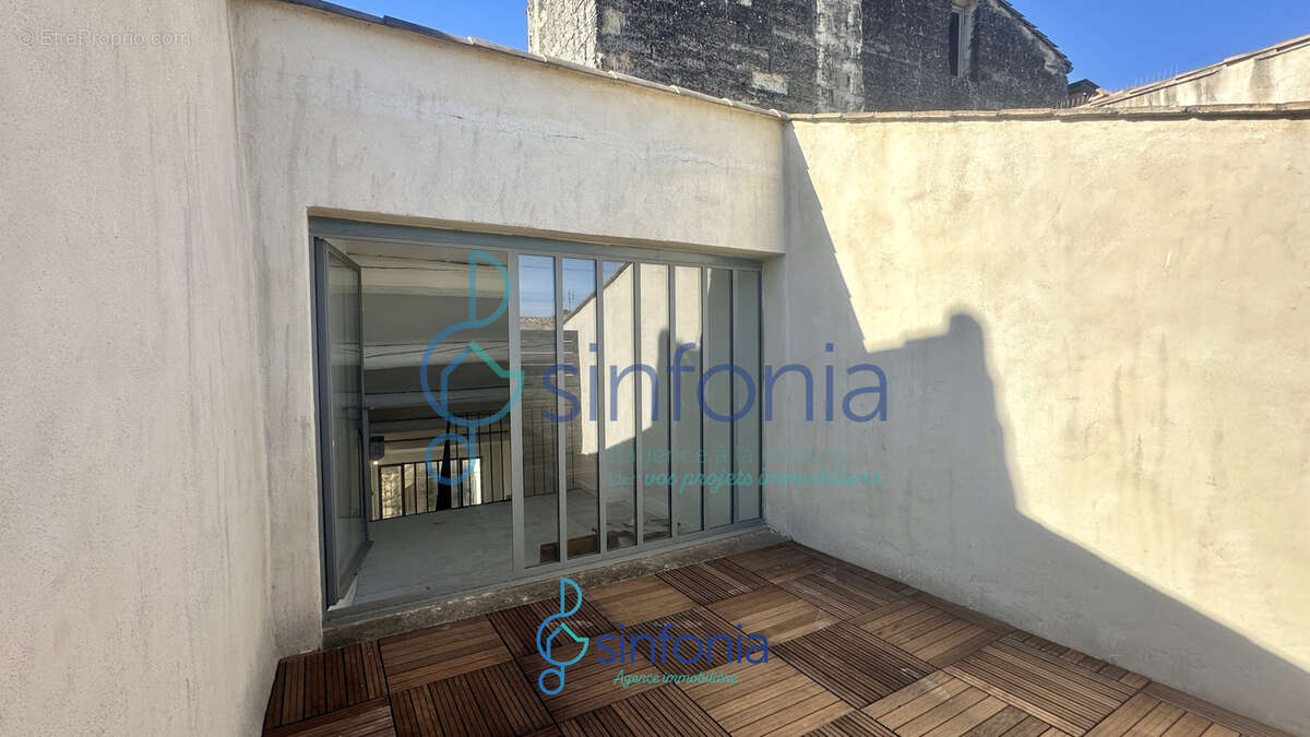 Appartement à UZES