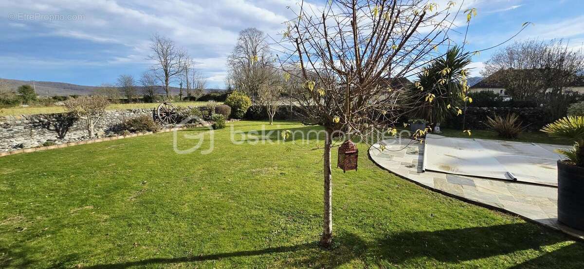 Maison à BOEIL-BEZING