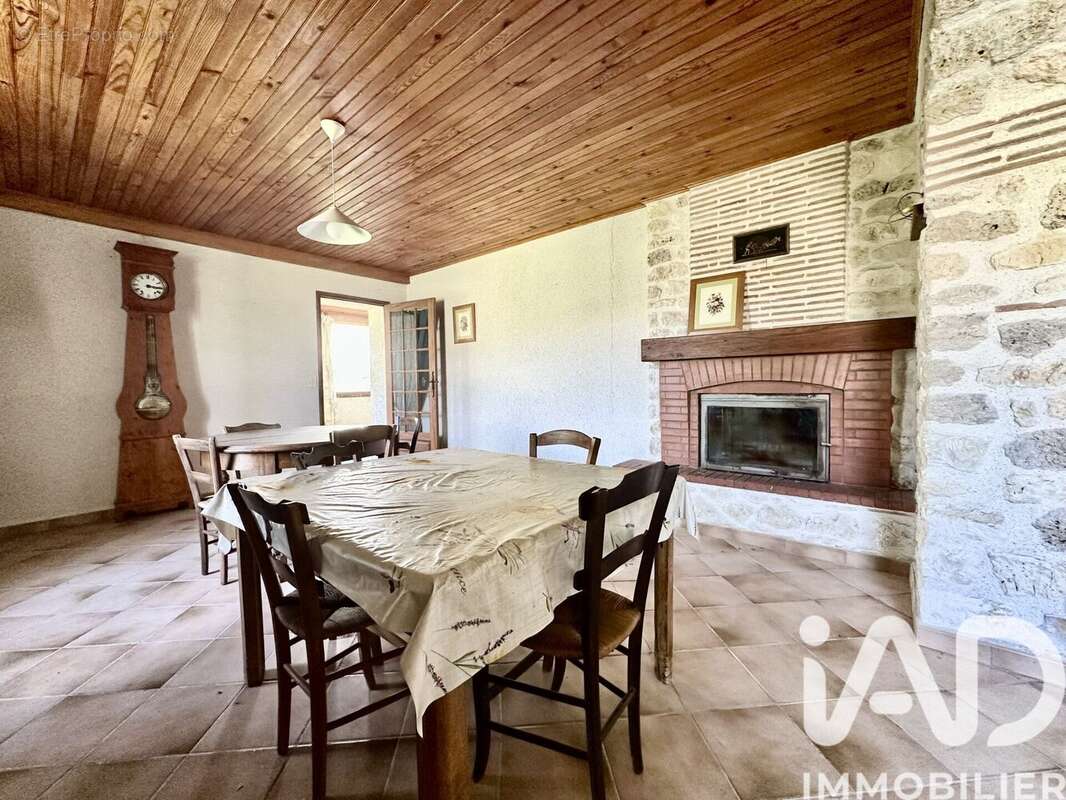 Photo 8 - Maison à COCUMONT