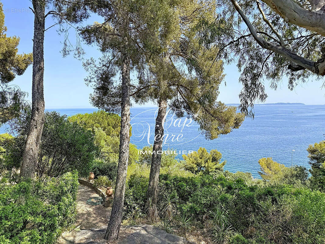 Charmante villa d'epoque avec vue mer panoramique - photo 13