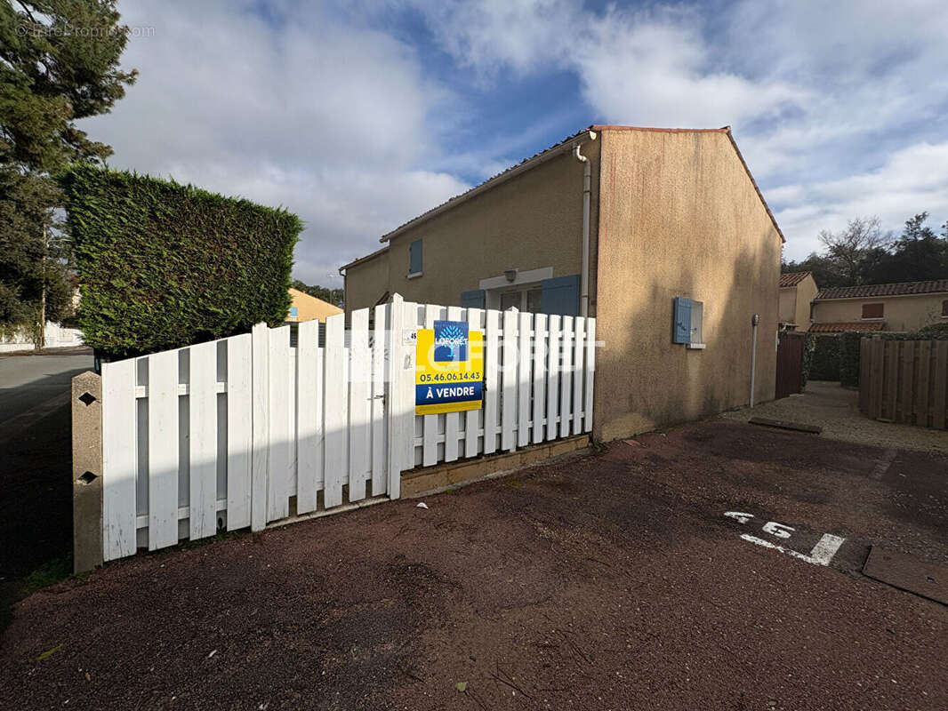Maison à SAINT-GEORGES-DE-DIDONNE
