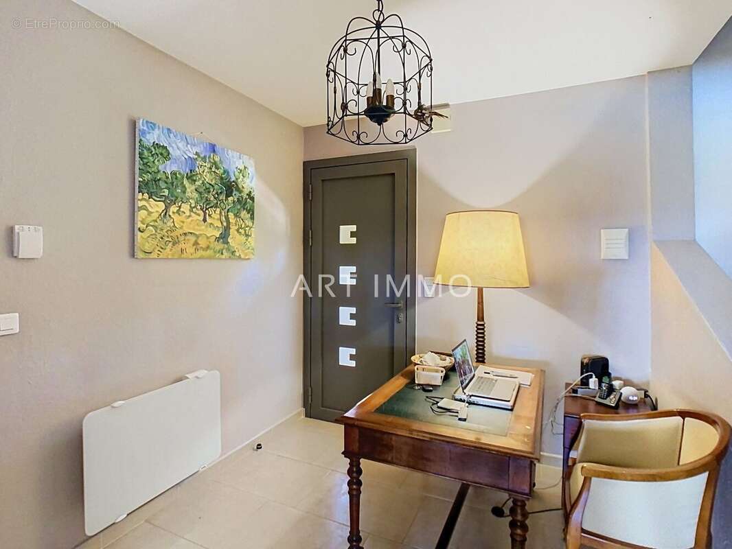 Villa avec vue panoramique exceptionelle - photo 5
