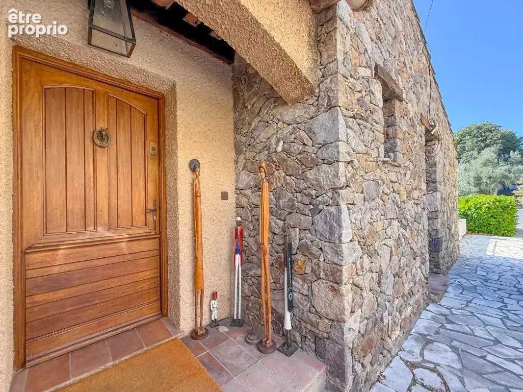 Maison 5 pièces sur les hauteurs de Nice à Vendre - photo 17