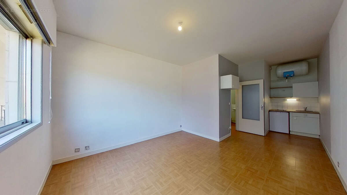 Caen centre residence les saints peres studio a vendre avec parking - photo 2