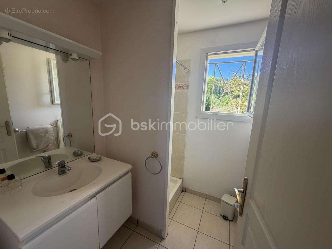 Maison à MAGNY-LE-HONGRE