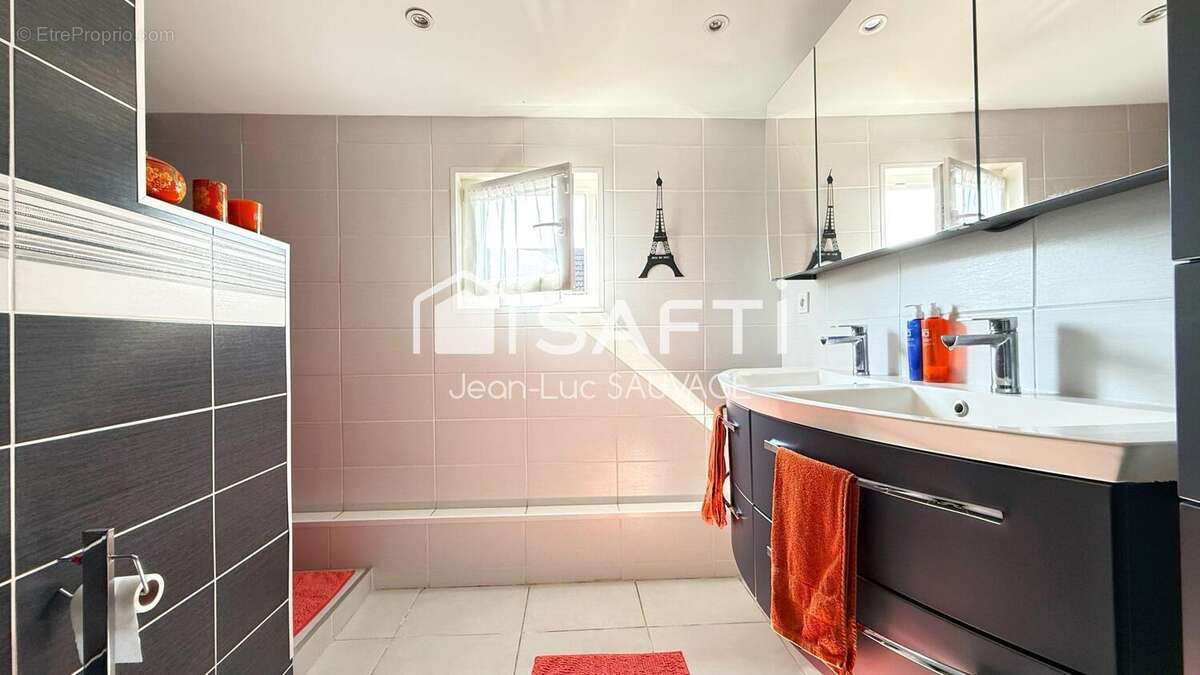 Photo 6 - Maison à WATTRELOS