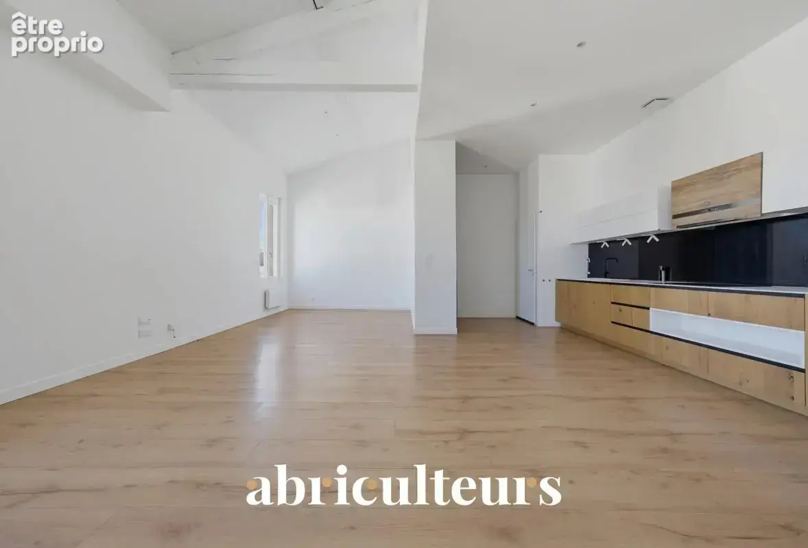 Appartement duplex lumineux grande hauteur sous plafond en vente à Bordeaux 33300 - photo 6