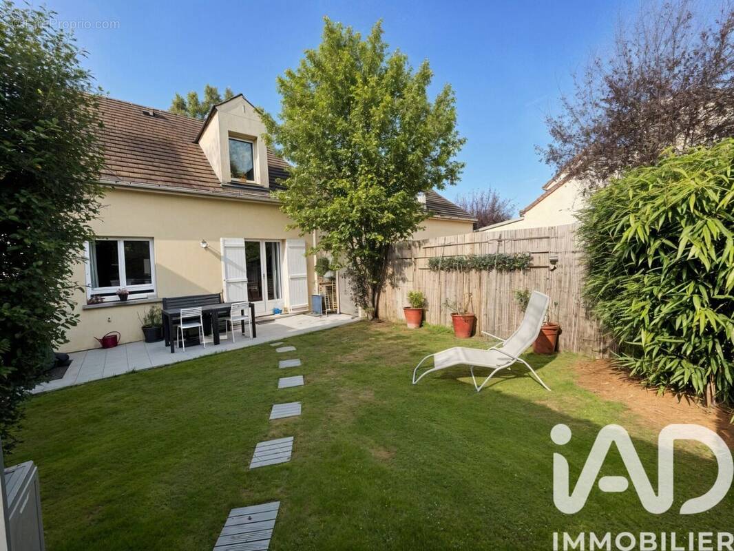 Photo 1 - Appartement à LE PERRAY-EN-YVELINES