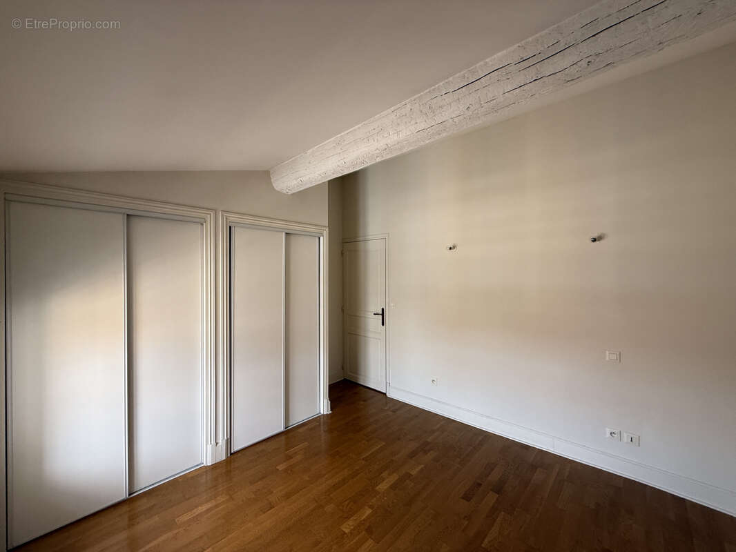 Carcassonne appartement t3 au coeur de la bastide - photo 8