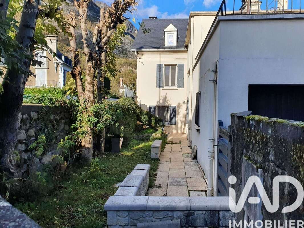 Maison 182 m² à Ayzac-Ost  - photo 3