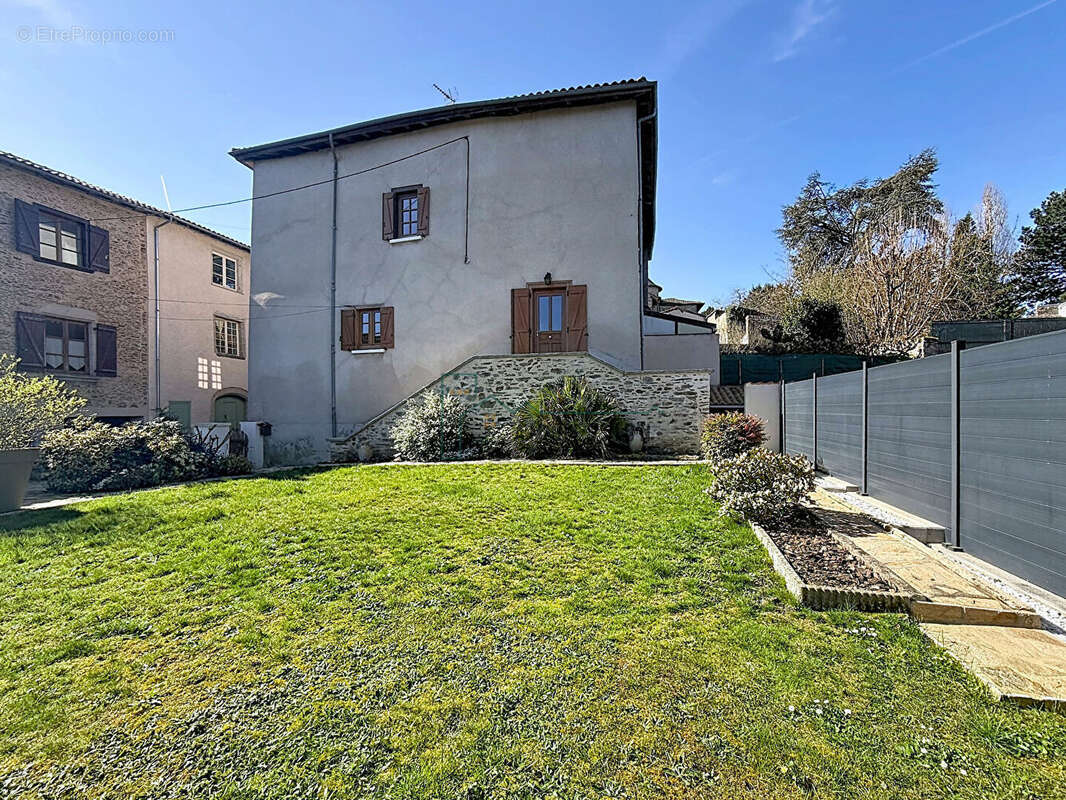 Maison à AIXE-SUR-VIENNE
