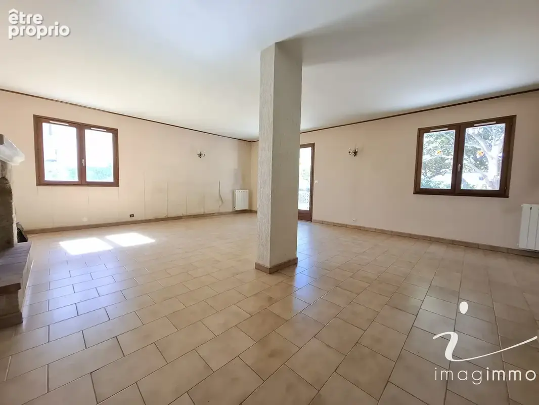 A SAISIR : Rare, au calme, maison de plain pied de type 4 avec garage sur une parcelle d'environ 1 000 m2 ! - photo 6