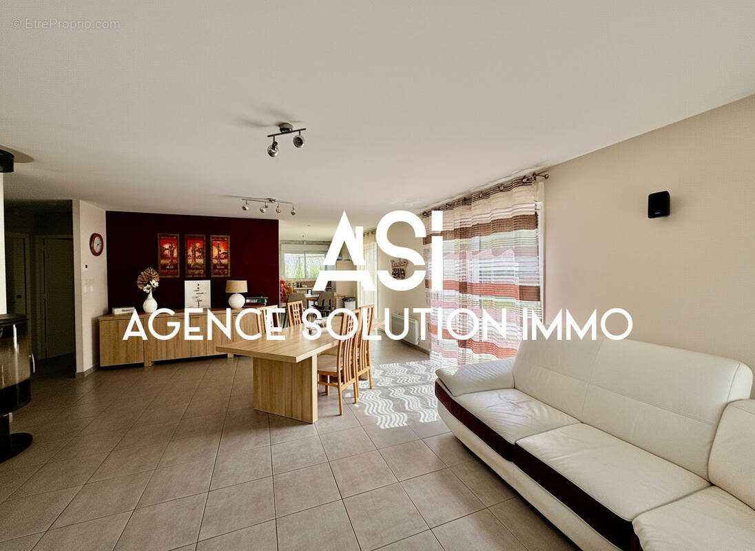 Maison à SAINT-OUEN-DES-TOITS