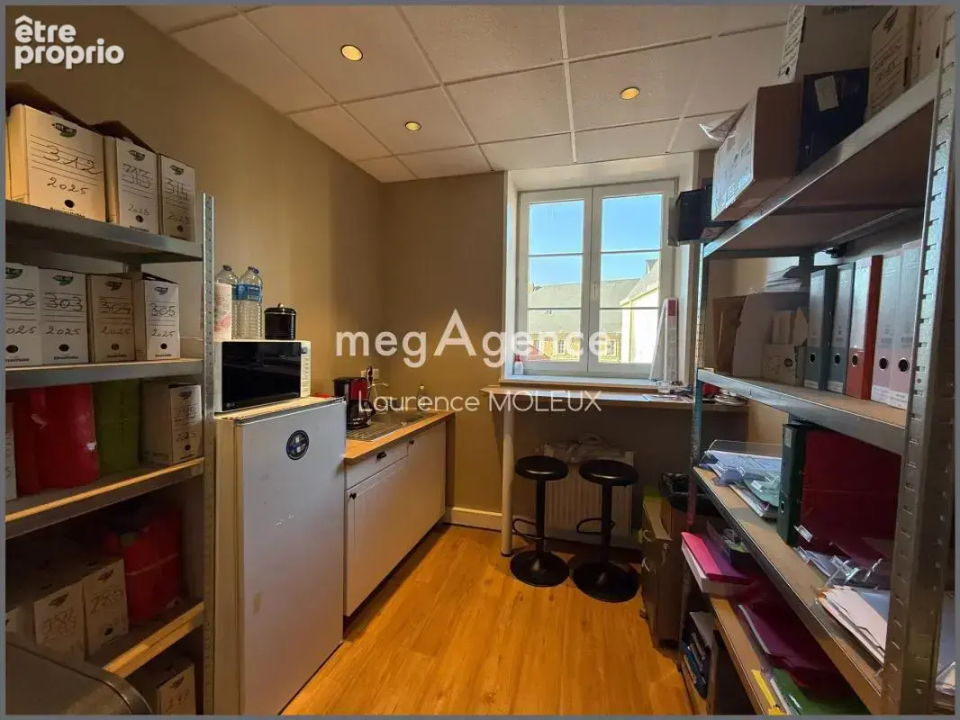 Bureaux 115 m2 - centre ville/Remparts - photo 5