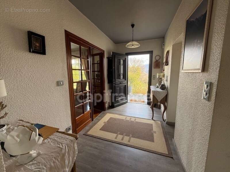Superbe villa en position dominante - photo 6
