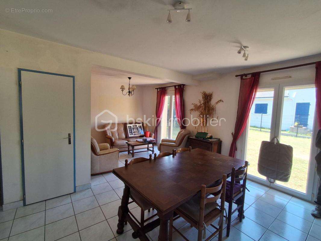 Maison à LE TOUR-DU-PARC