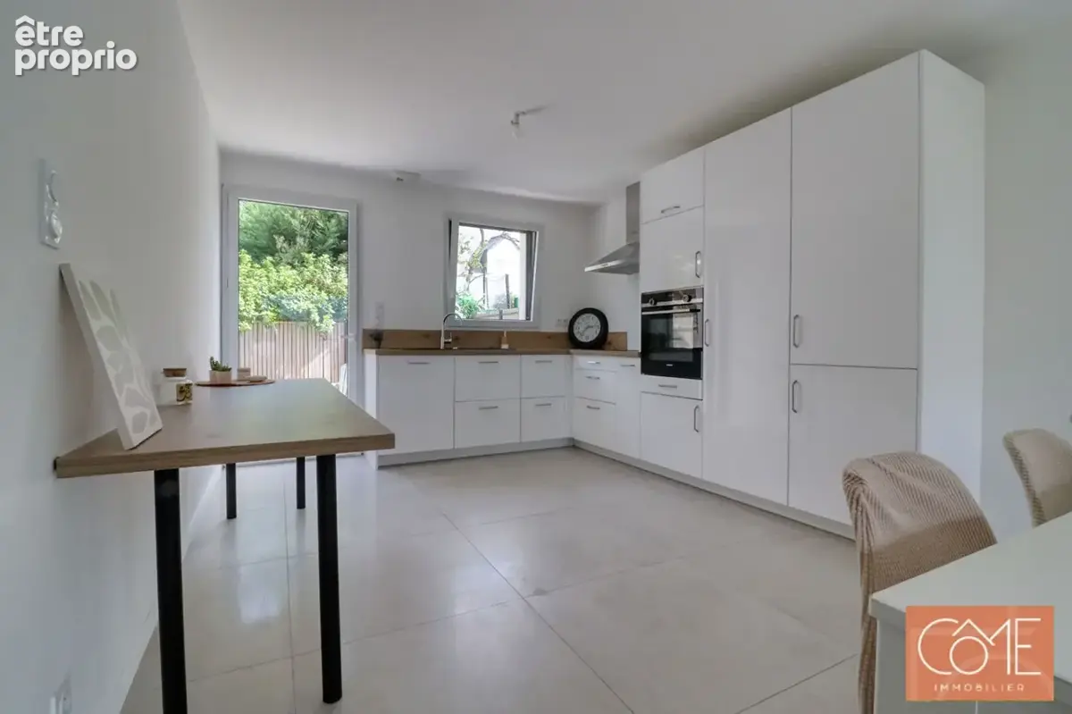 A vendre - betton (35830)-  maison neuve - 148 m² habitables - 5 chambres - 180 m² env de terrain - garage attenant. - photo 4