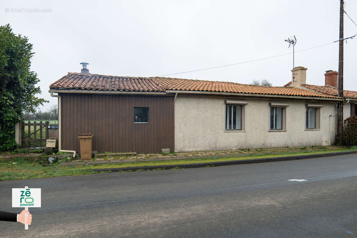 Maison à LAIROUX