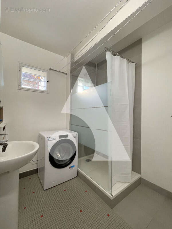 Appartement à SAINT-MAUR-DES-FOSSES