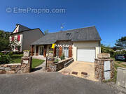 Maison à ONET-LE-CHATEAU