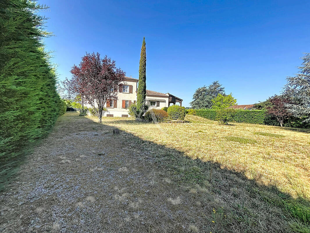 Maison à PRAYSSAC