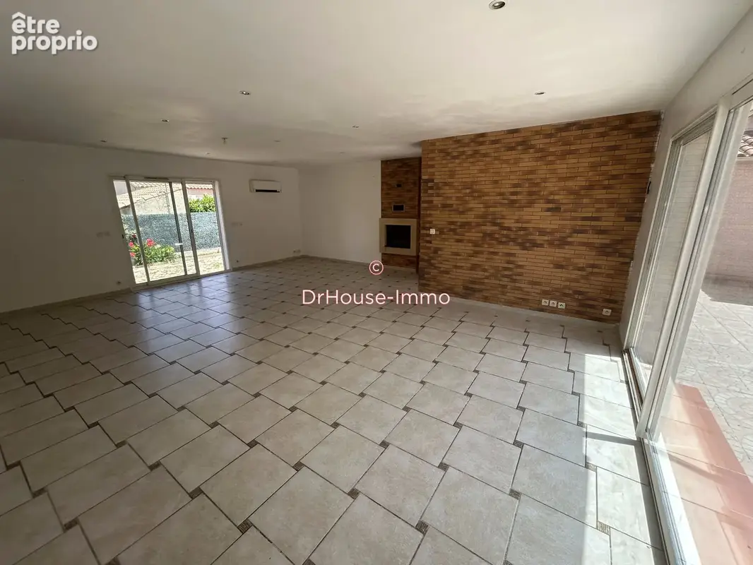Maison 141 m² à Sainte-Marie  - photo 10
