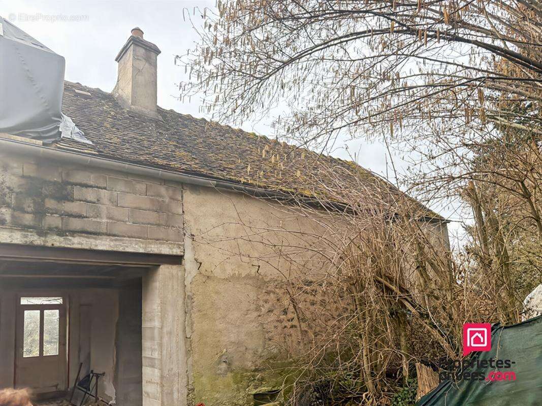 Maison à AVALLON