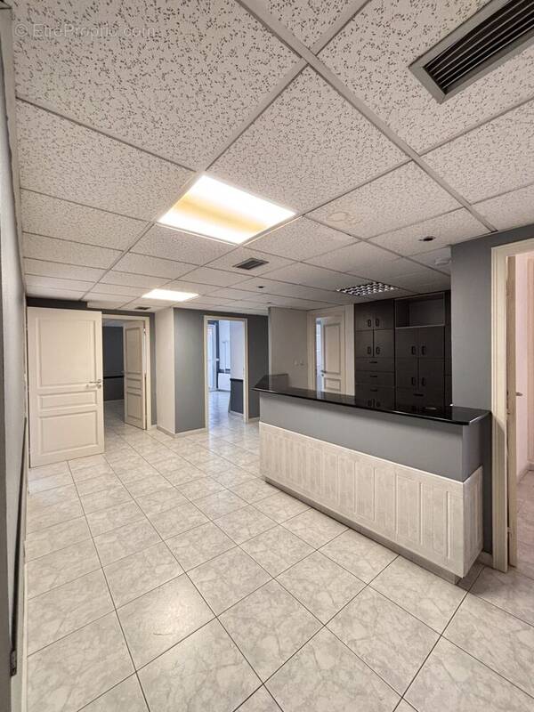 Commerce à DRAGUIGNAN