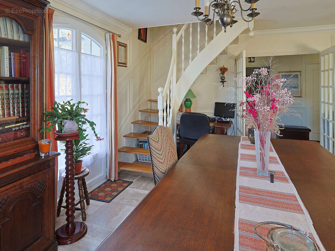 Maison à SAINT-CYR-EN-VAL