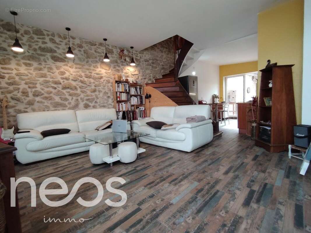 Maison 100 m² à Preignac  - photo 11