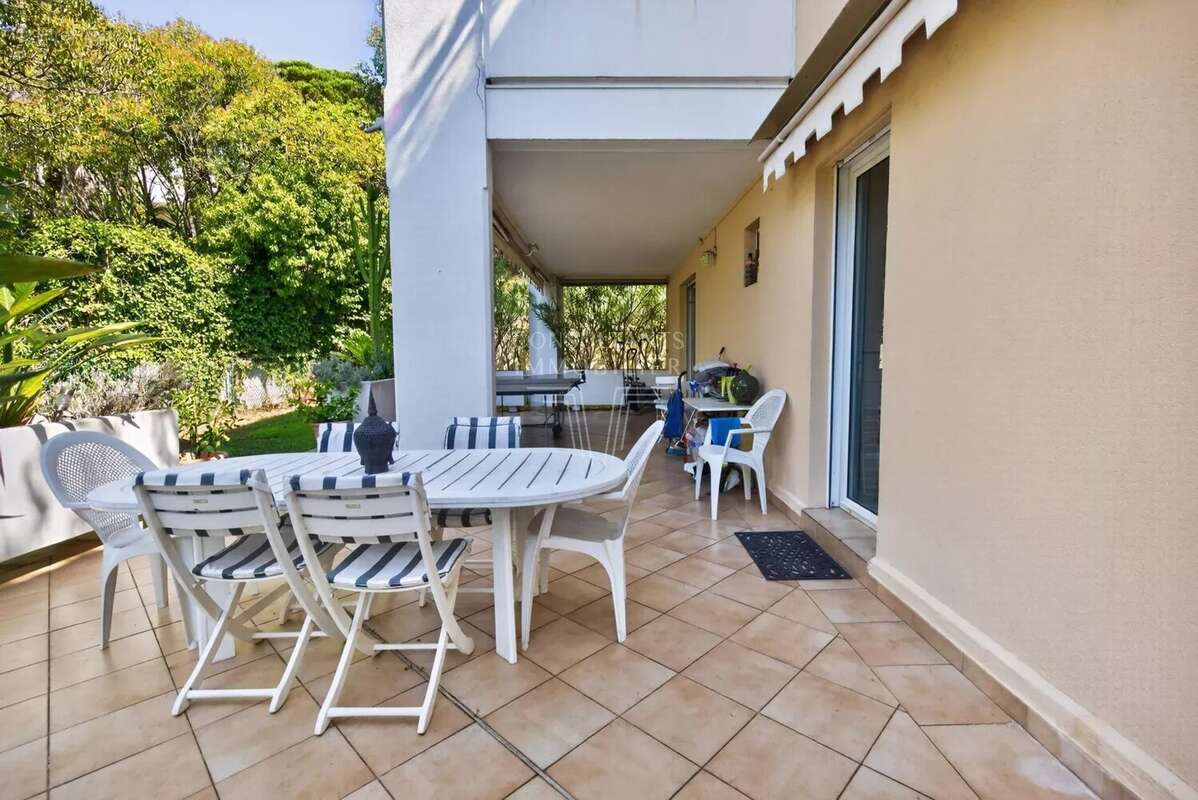 Rez-de-jardin deux suites/vue mer - photo 12